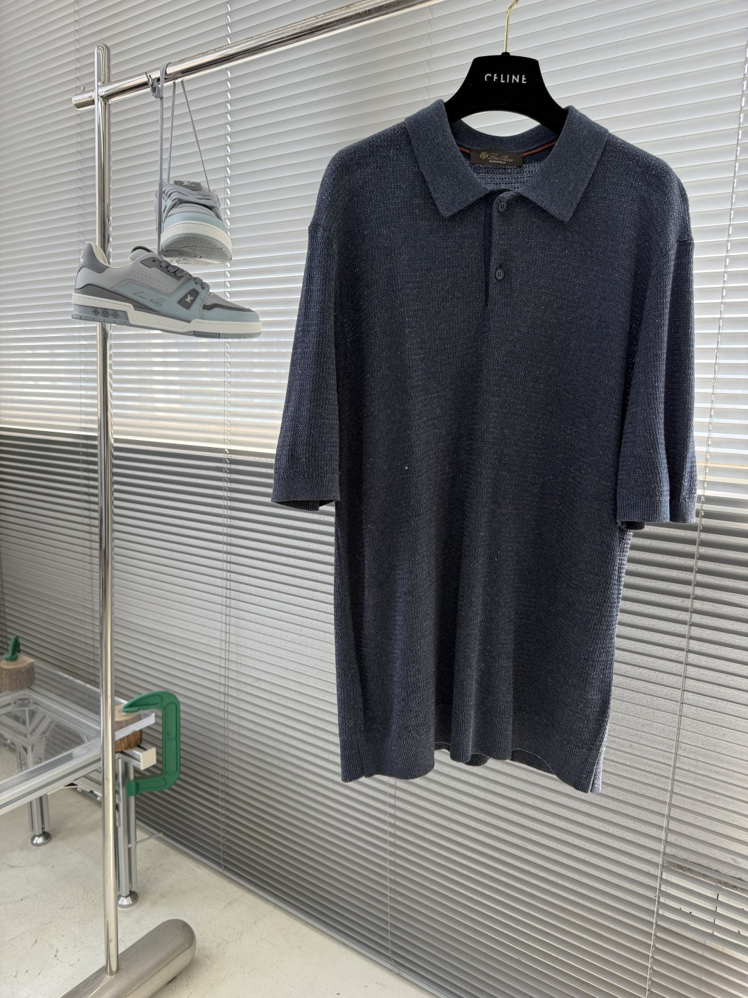 -Loro Piana    春夏新款来啦～ 麻纤维混纺的坑条短袖针织POLO衫，自带老钱风的慵懒高级感