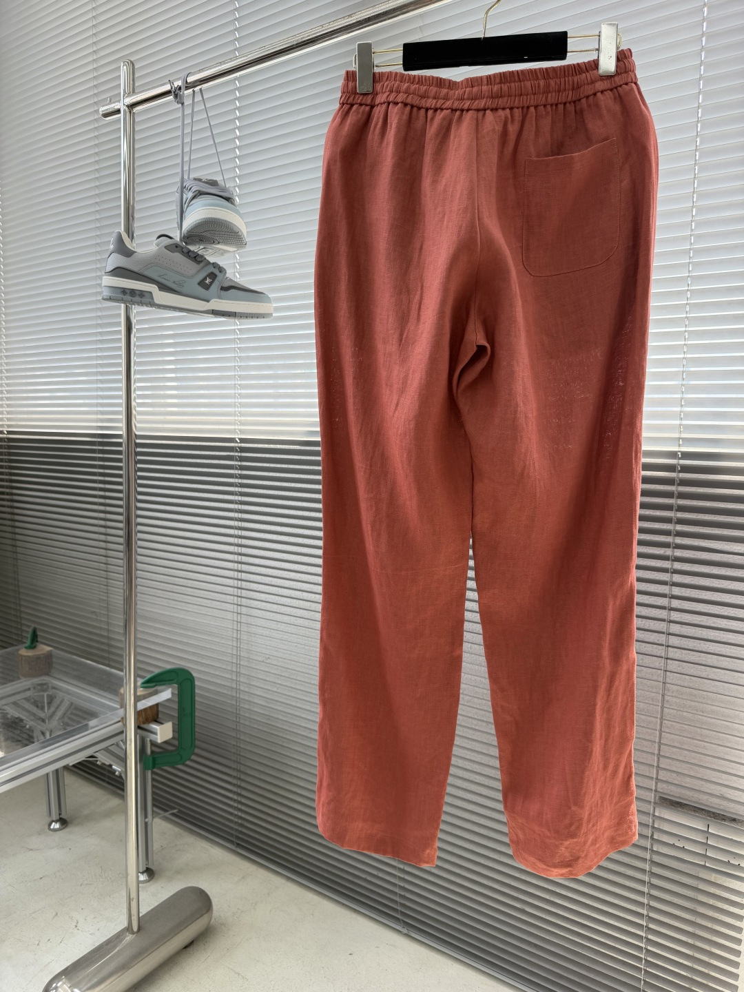 -Loro Piana     100%亚麻抽绳休闲裤｜自然呼吸感，定义夏日自在精选100%天然亚麻面料