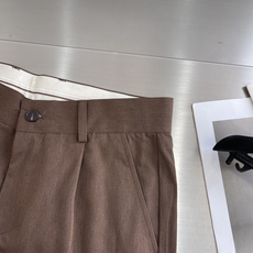 -Loro Piana 意式臻裁 夏序绅装源于佛罗伦萨百年工坊的制裤美学,以意大利奢侈品级的匠心与 -Loro Piana 意式臻裁 夏序绅装源于佛罗伦萨百年工坊的制裤美学,以意大利奢侈品级的匠心与