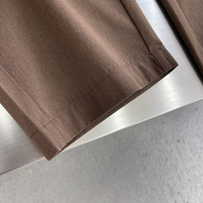 -Loro Piana 意式臻裁 夏序绅装源于佛罗伦萨百年工坊的制裤美学,以意大利奢侈品级的匠心与 -Loro Piana 意式臻裁 夏序绅装源于佛罗伦萨百年工坊的制裤美学,以意大利奢侈品级的匠心与