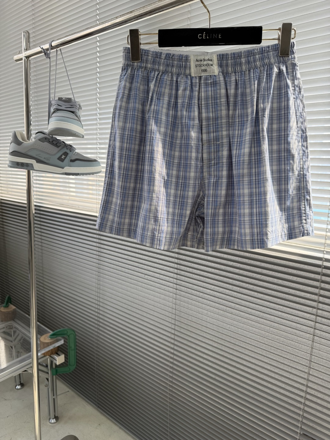 -Acne Studios   标签格纹短裤定制云逸轻府棉 轻盈透气 细腻亲肤 雾蓝白为底 细密格纹织就