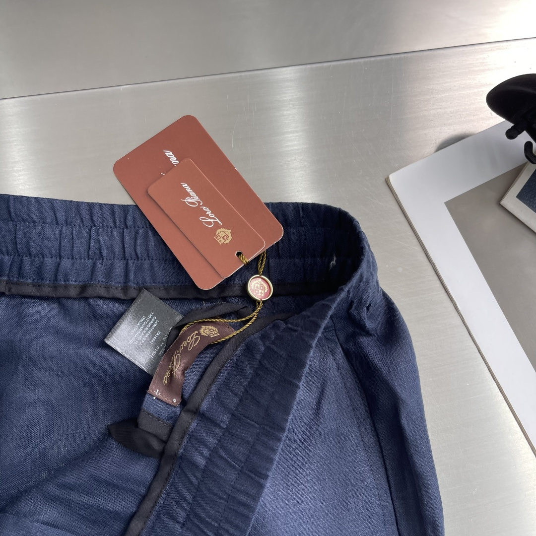 -Loro Piana    亚麻面料男士休闲短裤最新款上身版型无敌正！绝对可以闭眼收的一款此款裤子非常