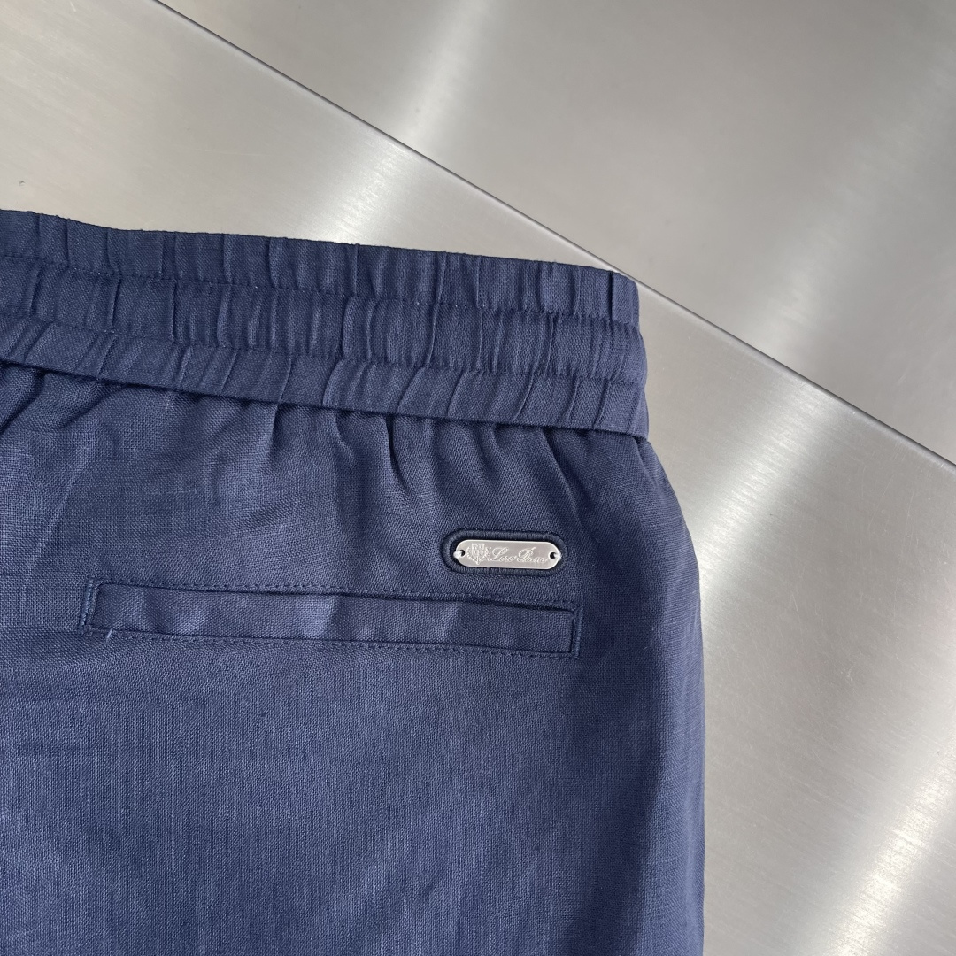 -Loro Piana    亚麻面料男士休闲短裤最新款上身版型无敌正！绝对可以闭眼收的一款此款裤子非常