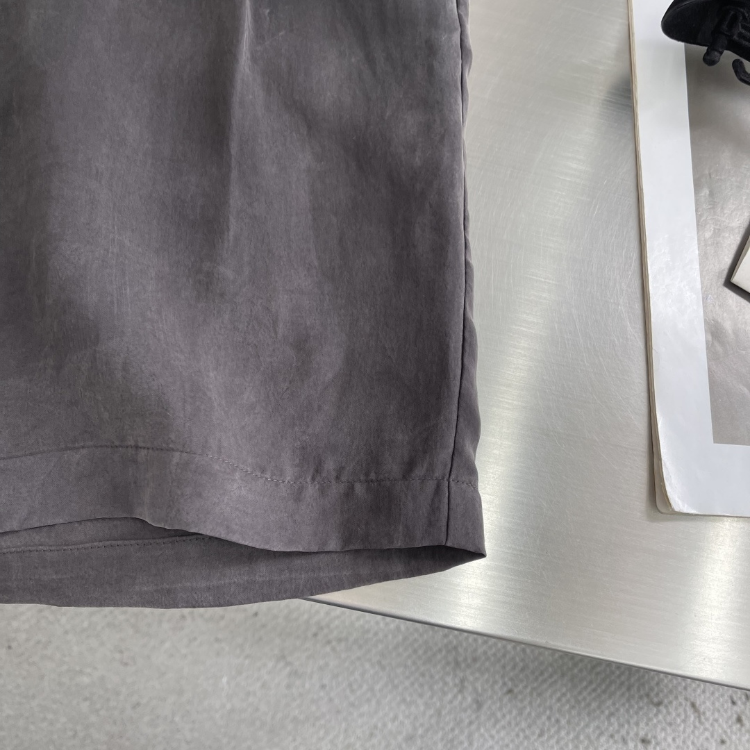 -Loro Piana     春夏丝质短裤尺寸：M-3XL100%铜氨纤维丝滑垂顺，告别黏腻透气亲肤，