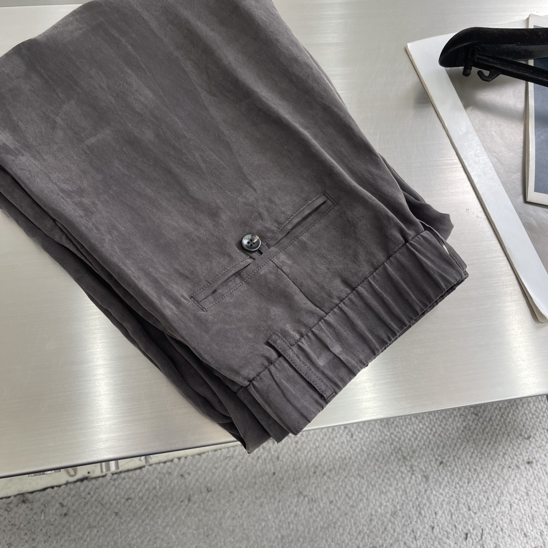 -Loro Piana     春夏丝质休闲长裤尺寸：30-36甄选100%铜氨丝面料柔滑垂坠，透气不粘