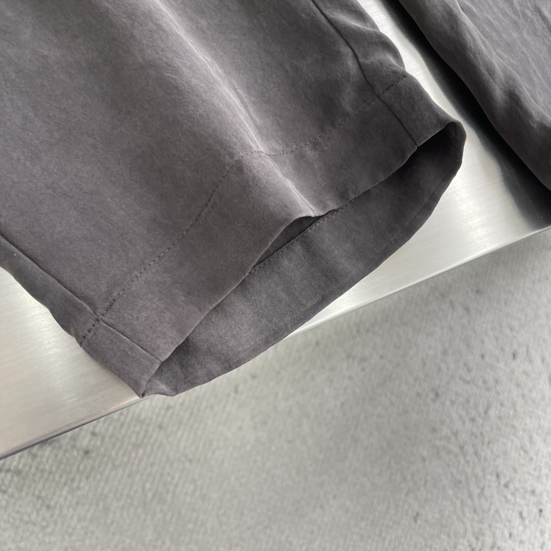 -Loro Piana     春夏丝质休闲长裤尺寸：30-36甄选100%铜氨丝面料柔滑垂坠，透气不粘