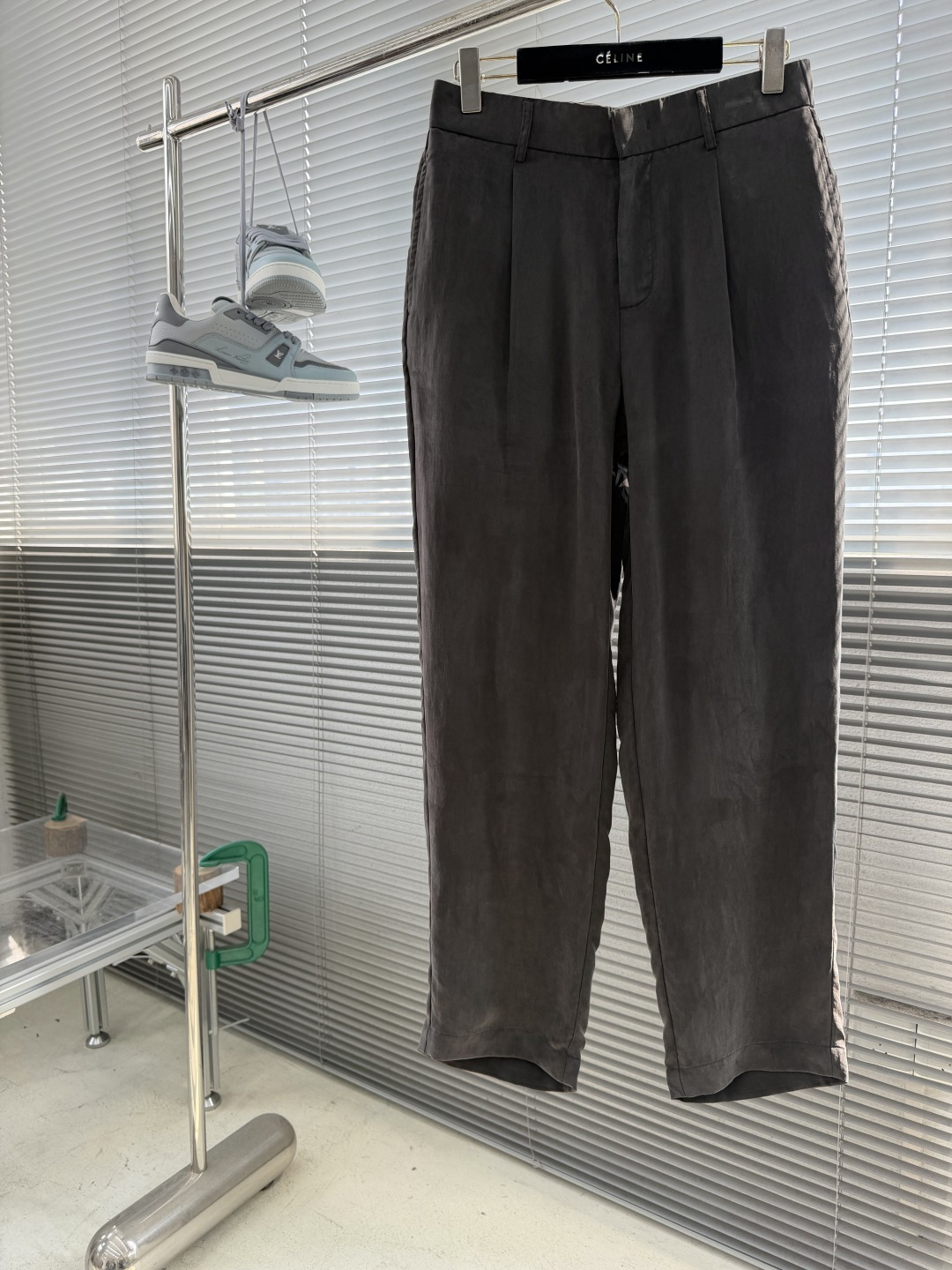 -Loro Piana     春夏丝质休闲长裤尺寸：30-36甄选100%铜氨丝面料柔滑垂坠，透气不粘