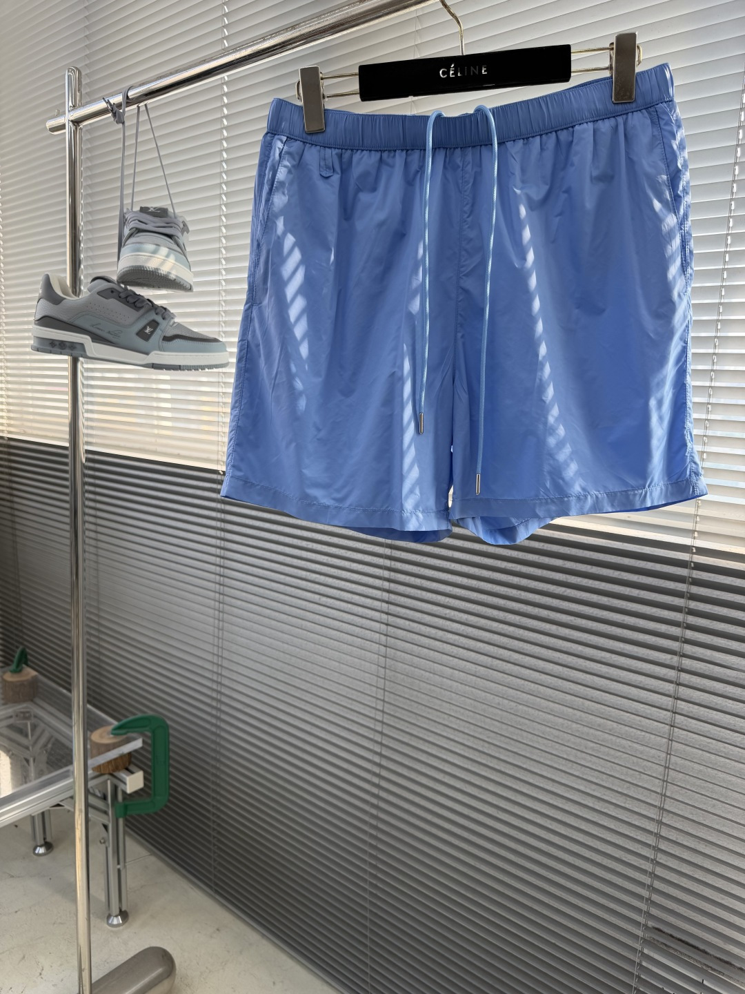 NO:870513,-PRAD26ss new spring and summer series Re-Nylon elastic waistband short loose swimming trunks men's high version. Size S.M.L.XL side length 41424344 waist 72768084 hips 108112116,, prada,19860909-PRAD26ss新款春夏系列Re-Nylon 松紧腰带短款宽松 泳裤 男款 高版本. 码数S.M.L.XL 侧长41424344 腰围72768084 臀围 108112116,,prada,,Men's clothing