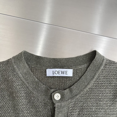 -LOEW 亨利领针织短袖专属定制蜂窝针织面料透气不闷汗,上身自带凉感宽松微阔版型,不挑身材巨显瘦 -LOEW 亨利领针织短袖专属定制蜂窝针织面料透气不闷汗,上身自带凉感宽松微阔版型,不挑身材巨显瘦