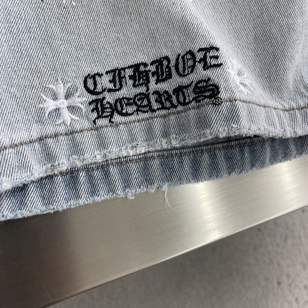-CH 克罗心    牛仔短裤 梵文字母绣花男女同款式材质 牛仔布 尺码：M-XXL