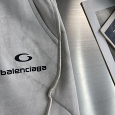 -Balenciag 春夏新款休闲短裤 面料定制定染 手感柔软细腻非常舒服😌水洗工艺、 -Balenciag 春夏新款休闲短裤 面料定制定染 手感柔软细腻非常舒服😌水洗工艺、