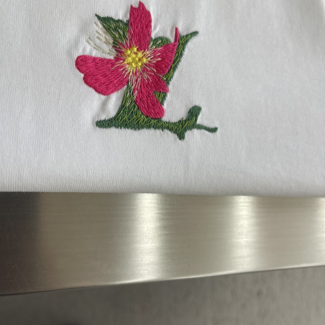 -驴牌     26SS春夏新款云朵棉质圆领短袖 男士基础款专柜短袖T恤衫！贸易公司渠道稀出，同步官网发