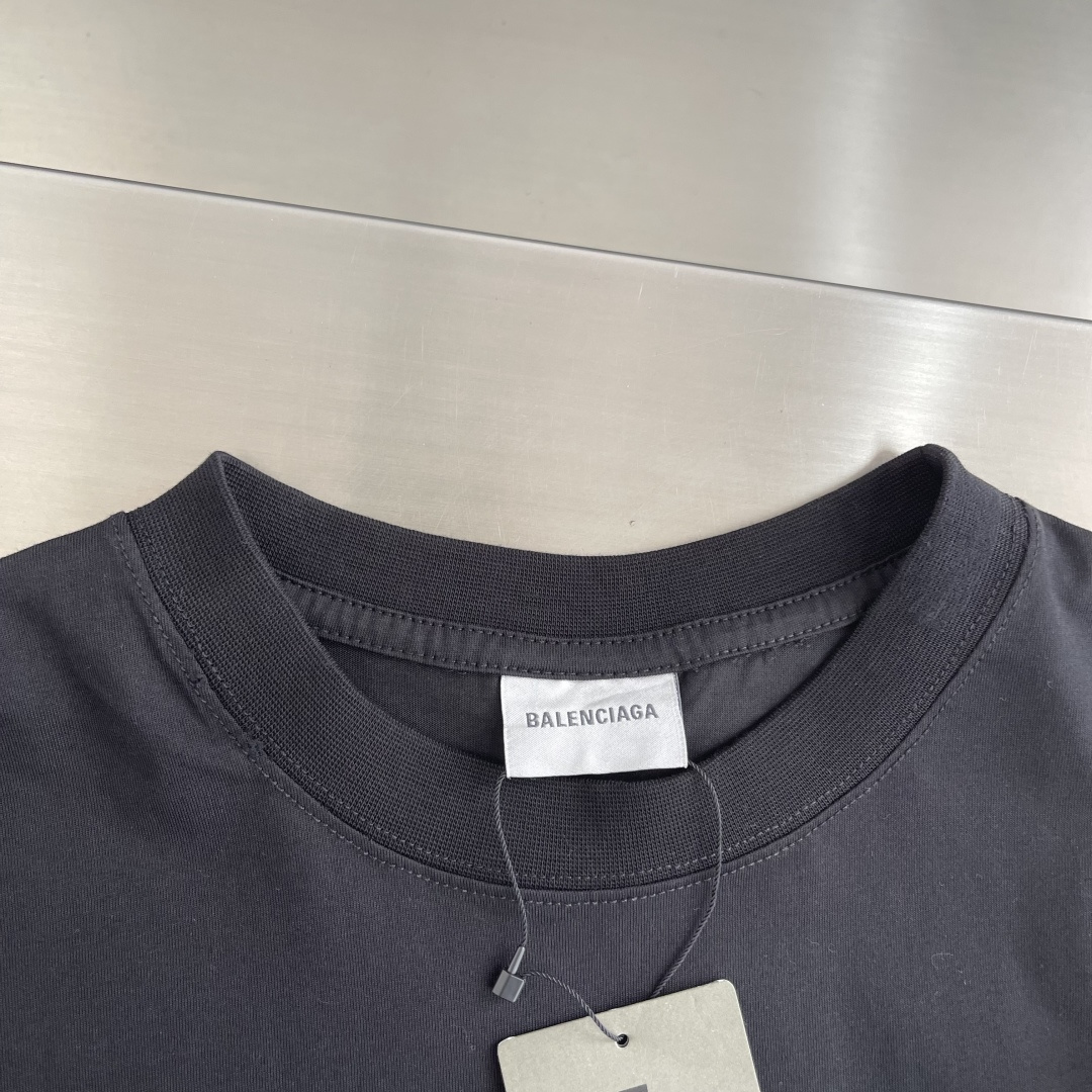 -Balenciag     26ss新款Sketchy黑色平纹针织中版型T恤 正面和背面饰以sketc
