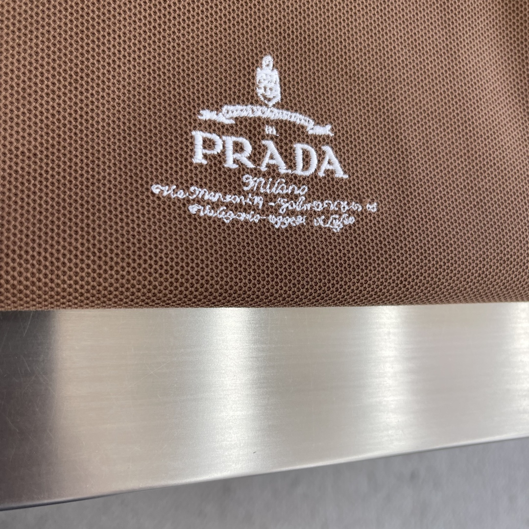-PRAD     商务休闲通勤款,渠道精品!唯美主义的英式裁剪艺术尽显男士魅力风采.26春夏 专属标识