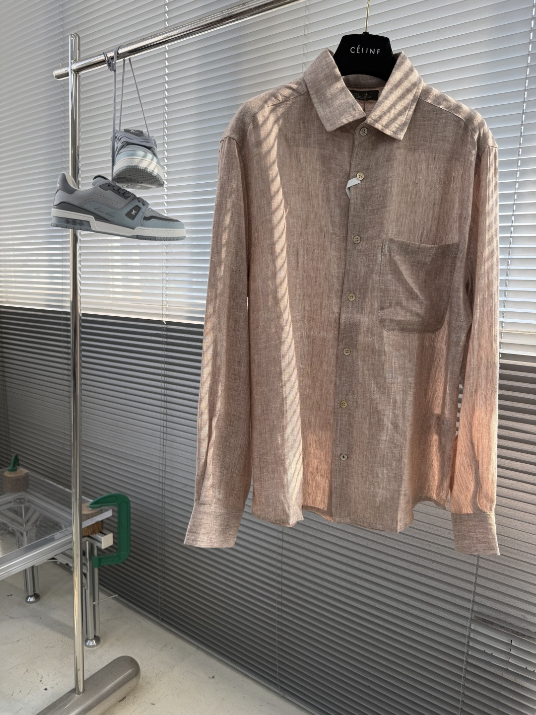 -Loro Piana     26ss新款春夏系列 André 亚麻翻领纽扣长袖衬衫 男女同款   高