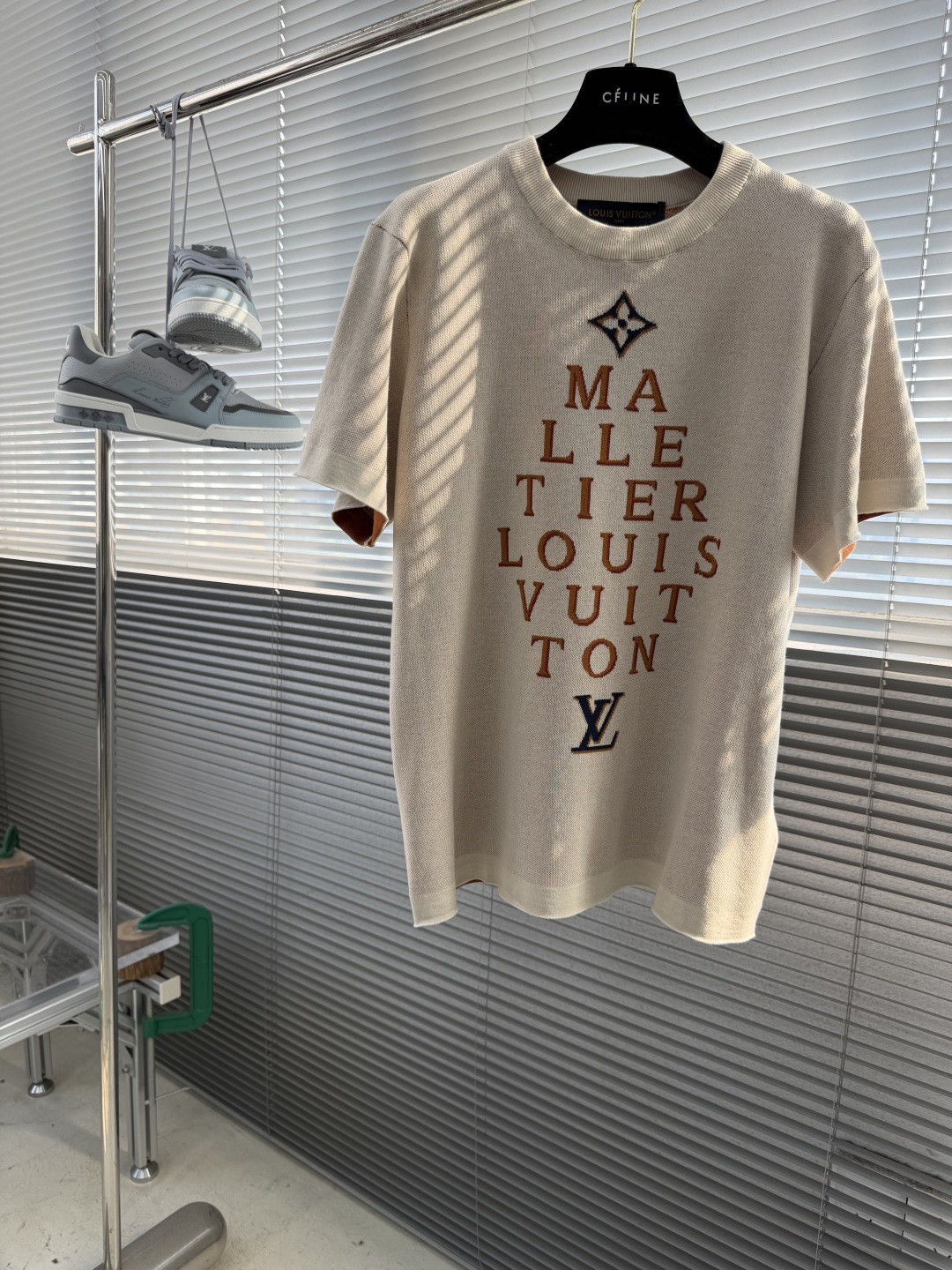 -驴牌     26ss新款Atelier系列字母提花针织短袖，还原1V Atelier工坊系列设计语言