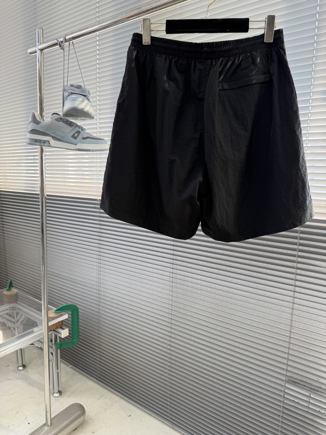 -Balenciag     26ss新款纯色Logo印花松紧腰 休闲短裤 宽松版型 男款 高版本码数：