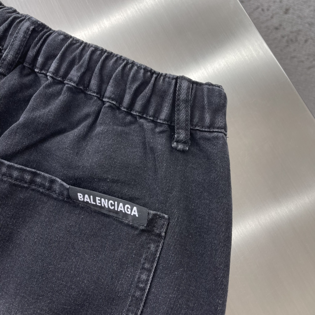 -Balenciag     牛仔系列短裤胶带涂鸦印花 logo五金配件复古洗水工艺 炒盐刷白复古黑立体