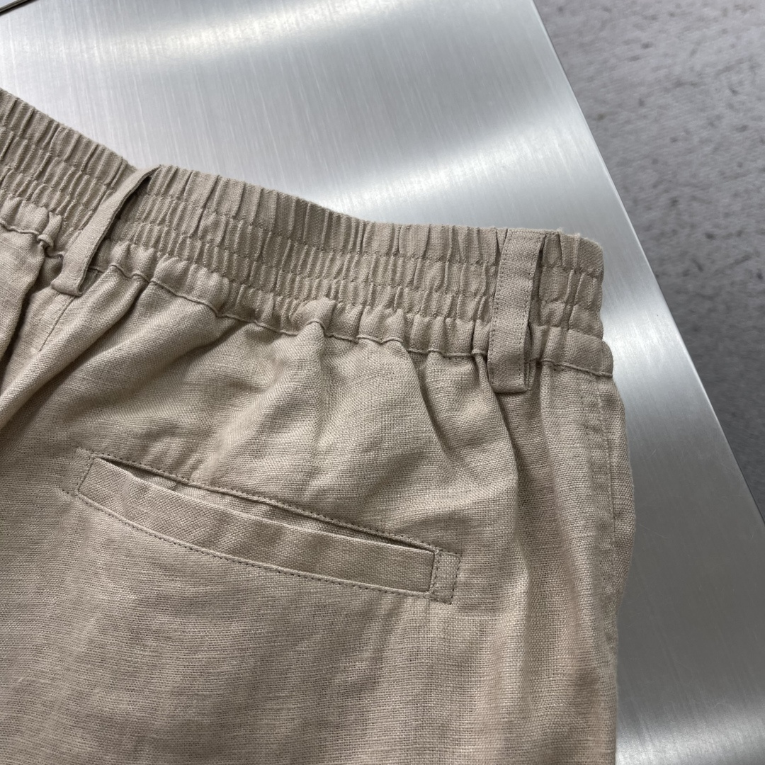 -Loro Piana     100%亚麻休闲短裤 意式老钱风的夏日松弛感甄选法国诺曼底产区100%高