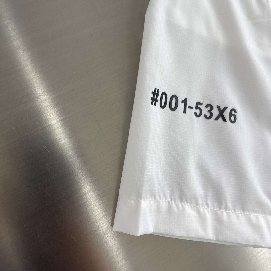 -mon     26年夏季新款短裤轻薄防风面料，透气舒适，夏天穿超合适！宽松版型+抽绳设计，松紧随心调