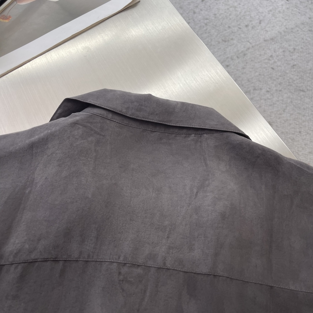 -Loro Piana     2026春夏翻领男士真丝短袖衬衫 可商务可休闲 采用100%铜氨丝面料，