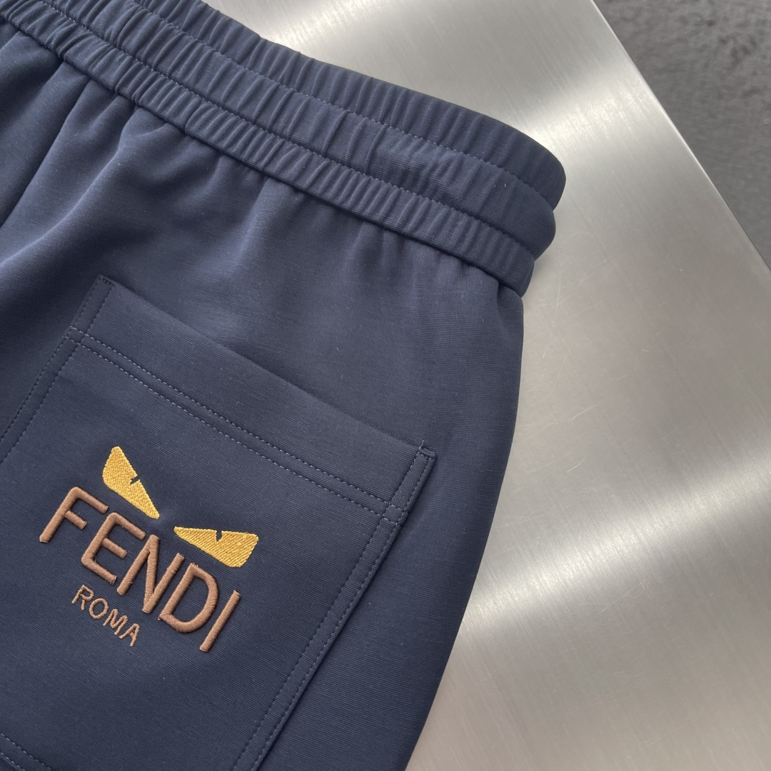 -FEND   2026FW男款卫裤休闲裤 ，直筒休闲裤  超级有质感 ，贴身舒适  吸汗透气  久穿不