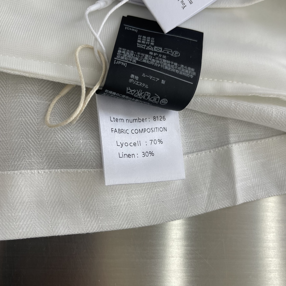 整套  -Loro Piana    2026春夏男士套装，最新的贸易订单全品相！！网红款！上身舒适透气