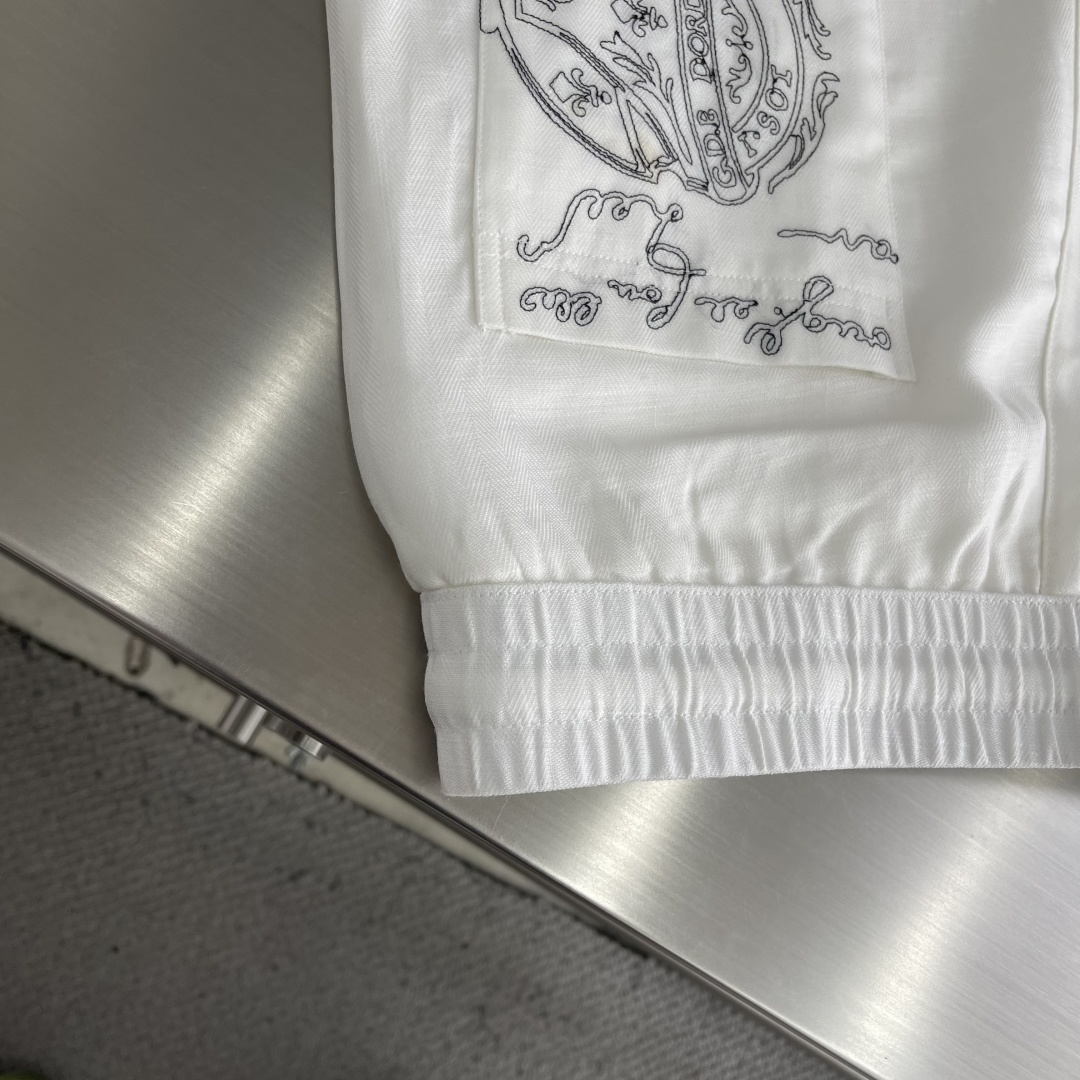 整套  -Loro Piana    2026春夏男士套装，最新的贸易订单全品相！！网红款！上身舒适透气