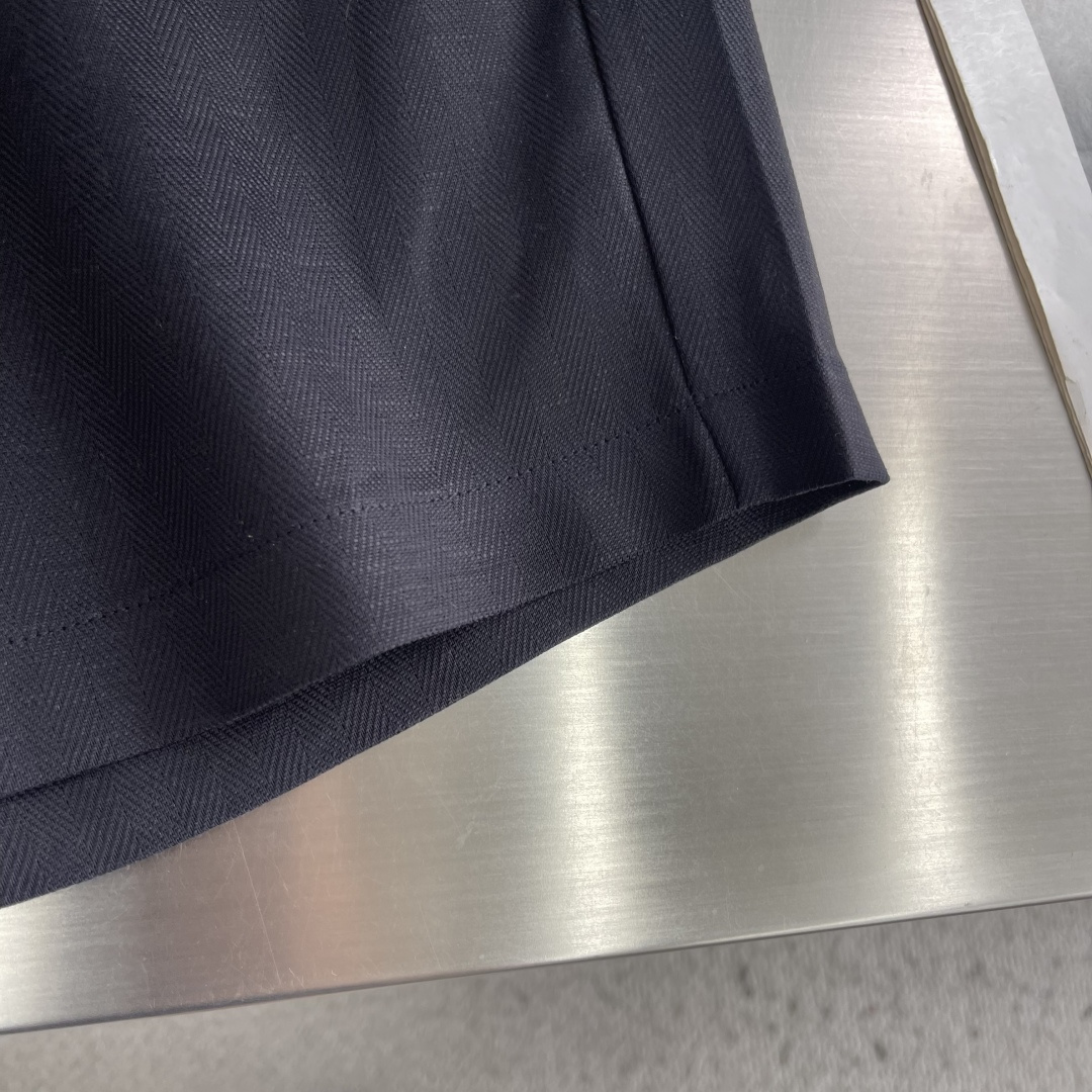 整套  -Loro Piana    2026春夏男士套装，最新的贸易订单全品相！！网红款！上身舒适透气