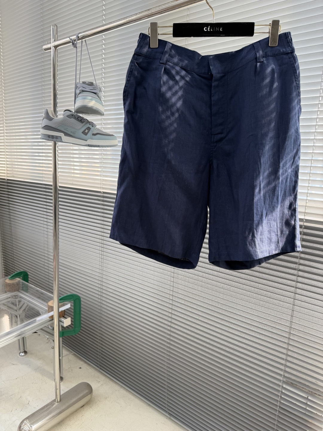 -Loro Piana     100%亚麻休闲短裤 意式老钱风的夏日松弛感甄选法国诺曼底产区100%高