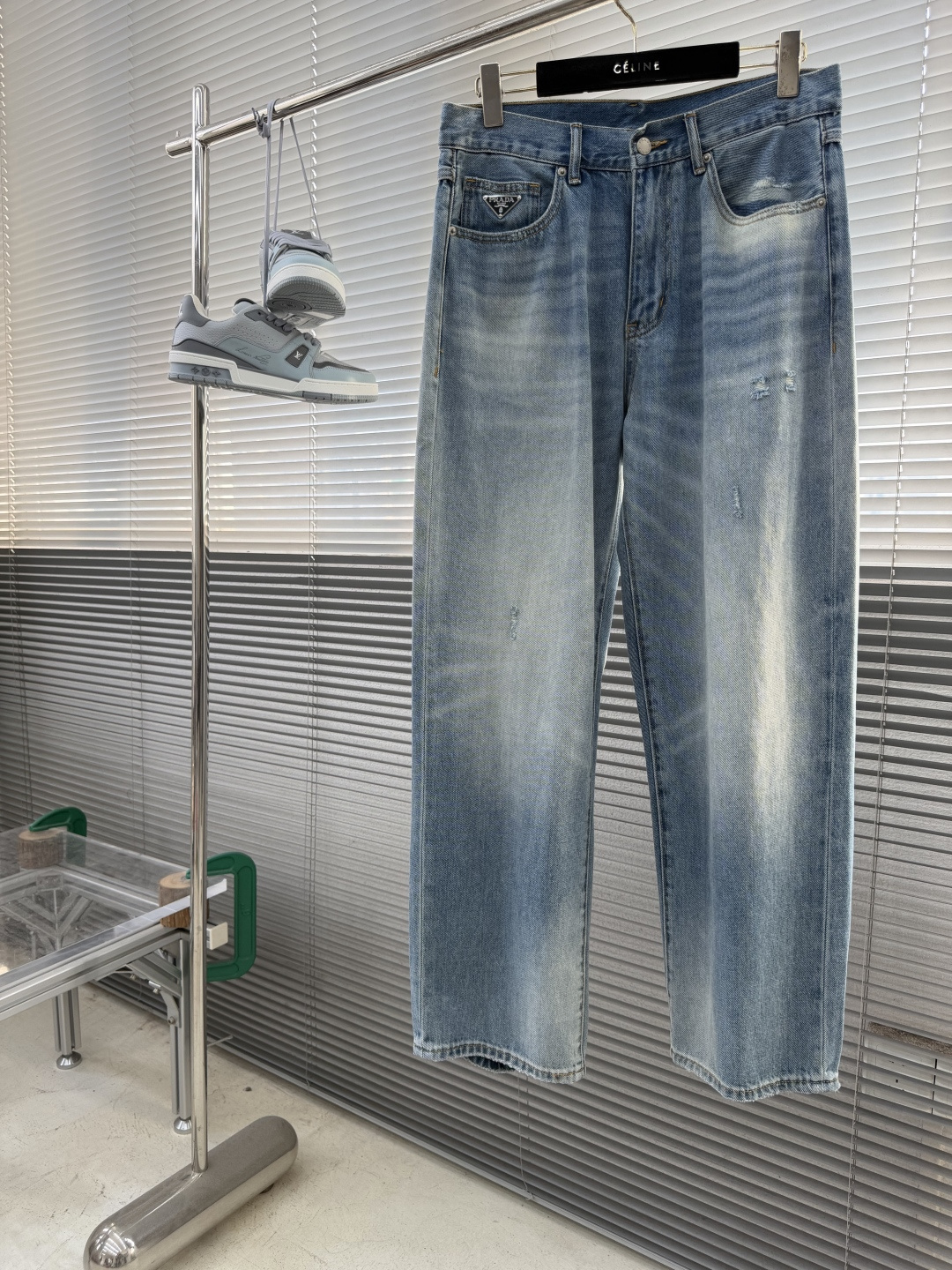 -PRAD    春夏潮流宽松牛仔裤👖宽松版直简👖超薄细柔棉✅透气舒适感十足 专柜款复刻 牛货对品控细节