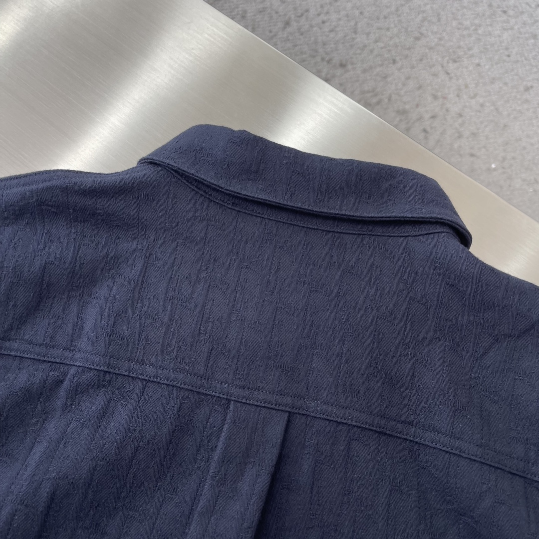 -Dio    SS26 夏季男装系列 纯色棉质印花单排扣长袖 衬衫 尺码:S M L XL尺码	衣长	