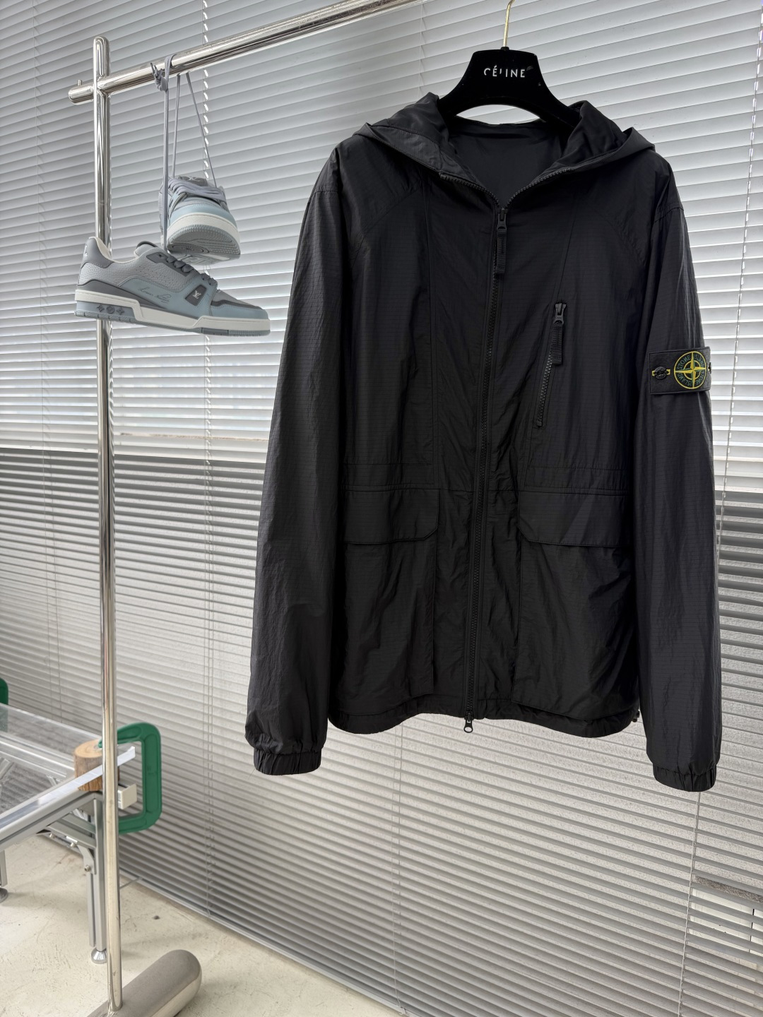 外套-Stone Island    2026最新款防晒服薄款夹克外套 最新款连帽设计防晒外套 经典元素