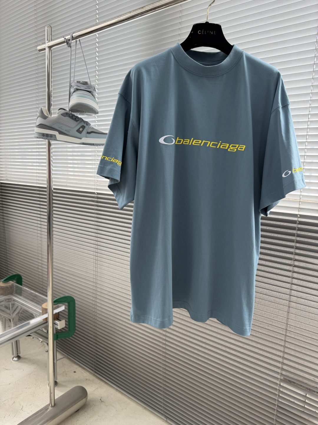 -Balenciag     SS26新款 蓝黄单环logo刺绣短袖 码数:S M L尺码	衣长	胸围 