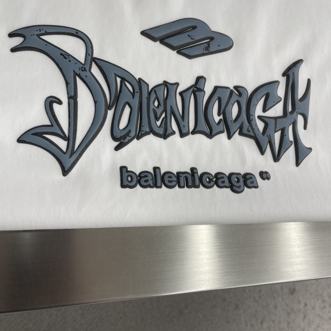 -Balenciag    字母元素短T纯棉柔软洗水磨破处理发泡logo微阔版型，男女同款尺码：S-XL