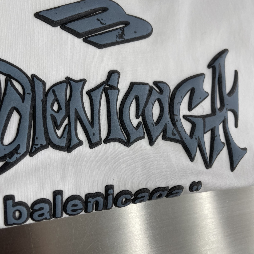 -Balenciag    字母元素短T纯棉柔软洗水磨破处理发泡logo微阔版型，男女同款尺码：S-XL