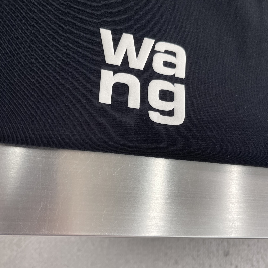 -Alexander Wang 亚历山大王    字母logo短T纯棉高克重材质超级柔软洗水小发泡log