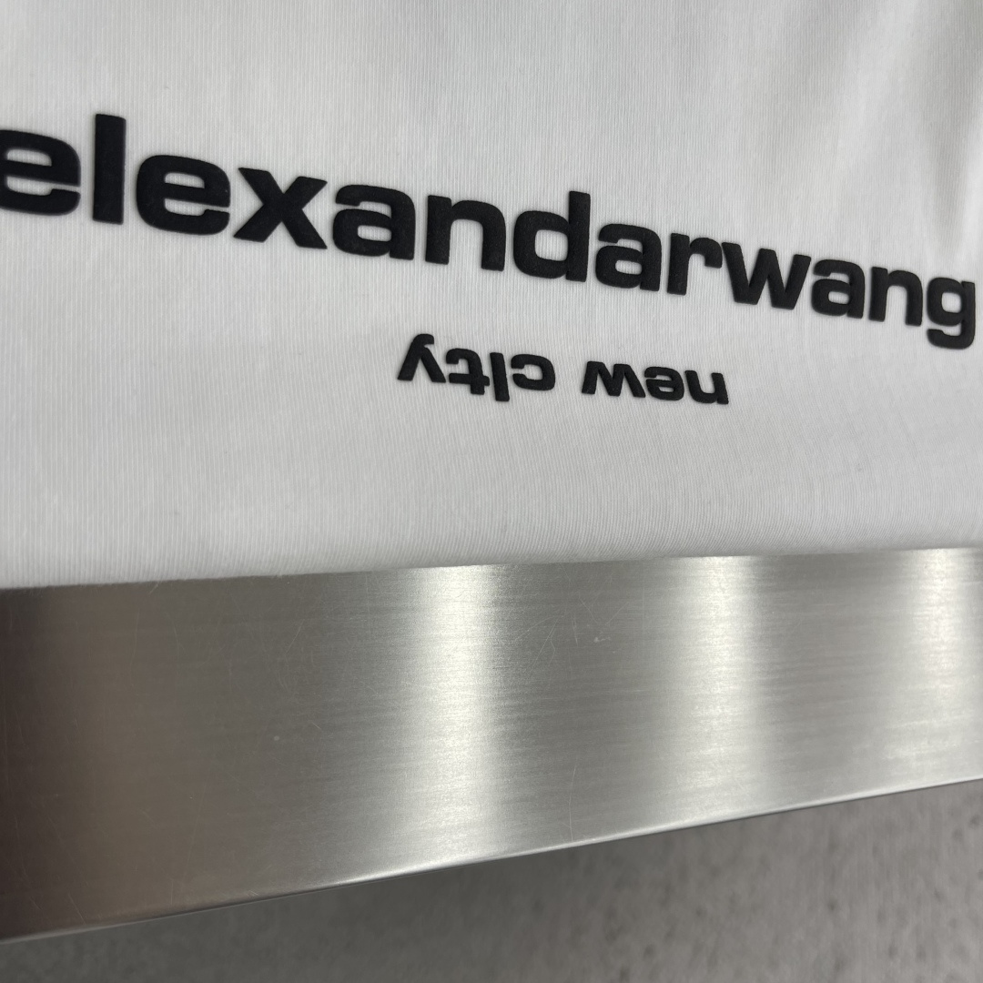 -Alexander Wang 亚历山大王    字母logo短T纯棉高克重材质超级柔软洗水小发泡log