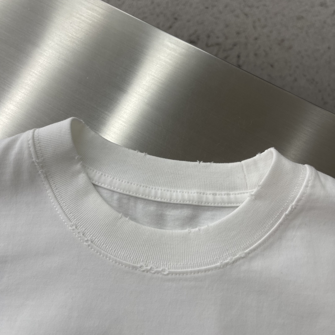 -Alexander Wang 亚历山大王    字母logo短T纯棉高克重材质超级柔软洗水小发泡log