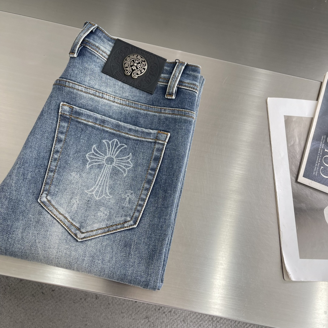 NO:909018,-CH Croxin 26 new spring and summer denim trousers, accessories and fabrics are customized, high-end tasting beauty, the materials and craftsmanship are extremely luxurious and exquisite, the overall details are full of style, and impeccably handsome!  !  !  .. Size 29-38 (35 37),,chrome hearts,19860909-CH 克罗心 26春夏新款牛仔长裤,辅料、面料定制级,高端品鉴尤物,用料与工艺都极致奢华精湛,整体的细节逼格十足,无可挑剔的帅气！！！.. 尺码29-38（35 37）,,chrome hearts,,Men's clothing