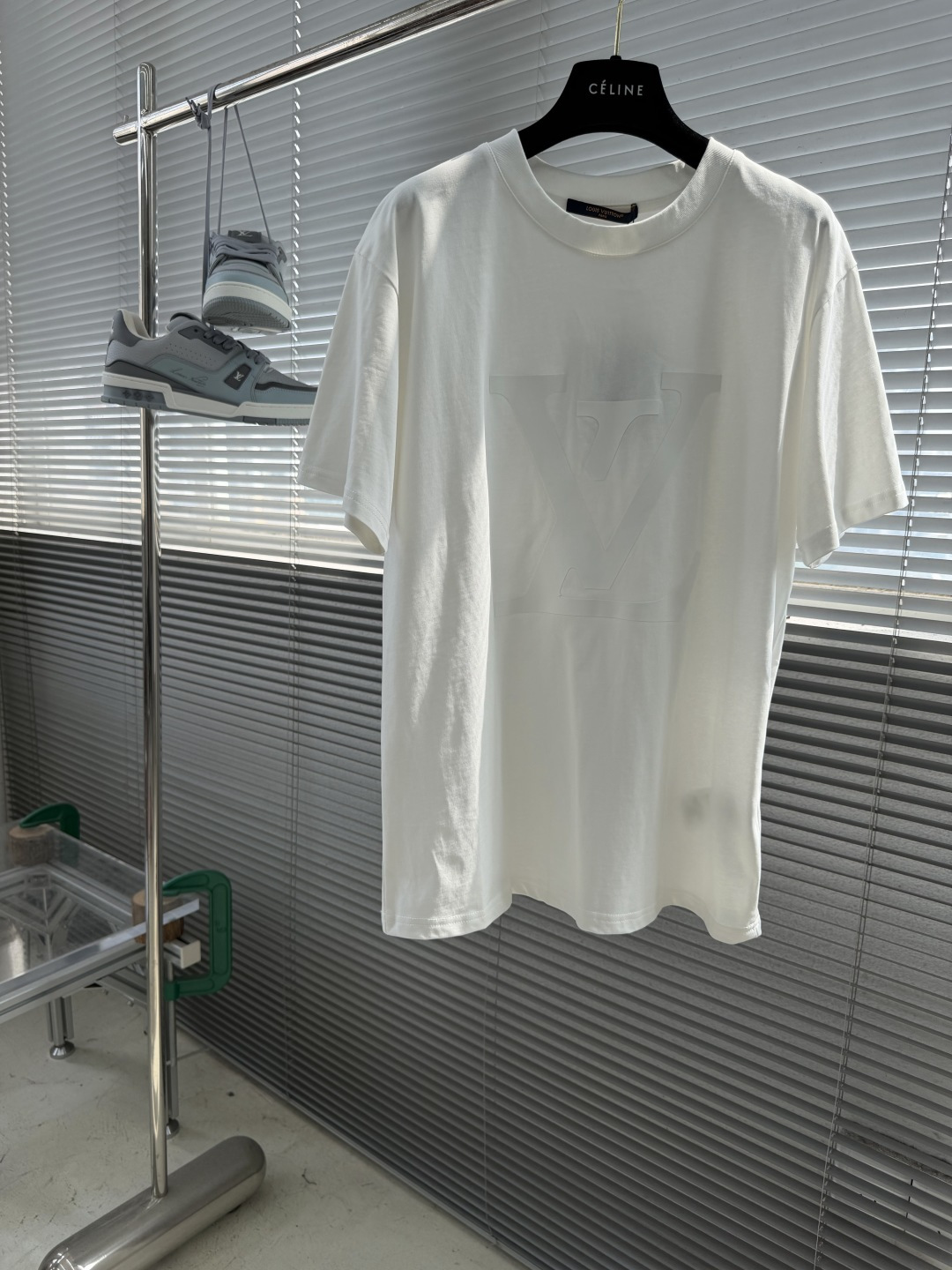 -驴牌     27早秋新款白T立体压印大logo质感拉满软糯亲肤的面料太舒服了宽松版型不挑身材单穿叠搭