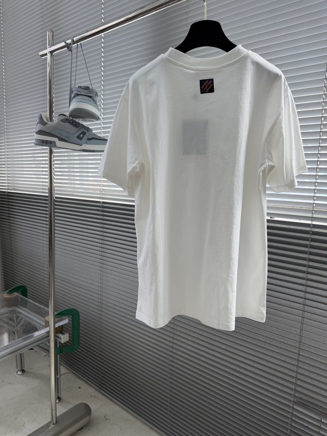 -驴牌     27早秋新款白T立体压印大logo质感拉满软糯亲肤的面料太舒服了宽松版型不挑身材单穿叠搭