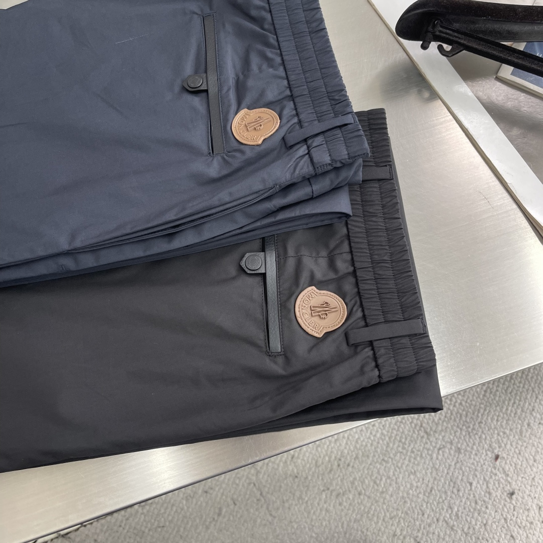 -mon    26春夏新品，工装休闲裤，为了更完美的贴合和舒适….内里质感工艺 都必须天花板……春夏帅