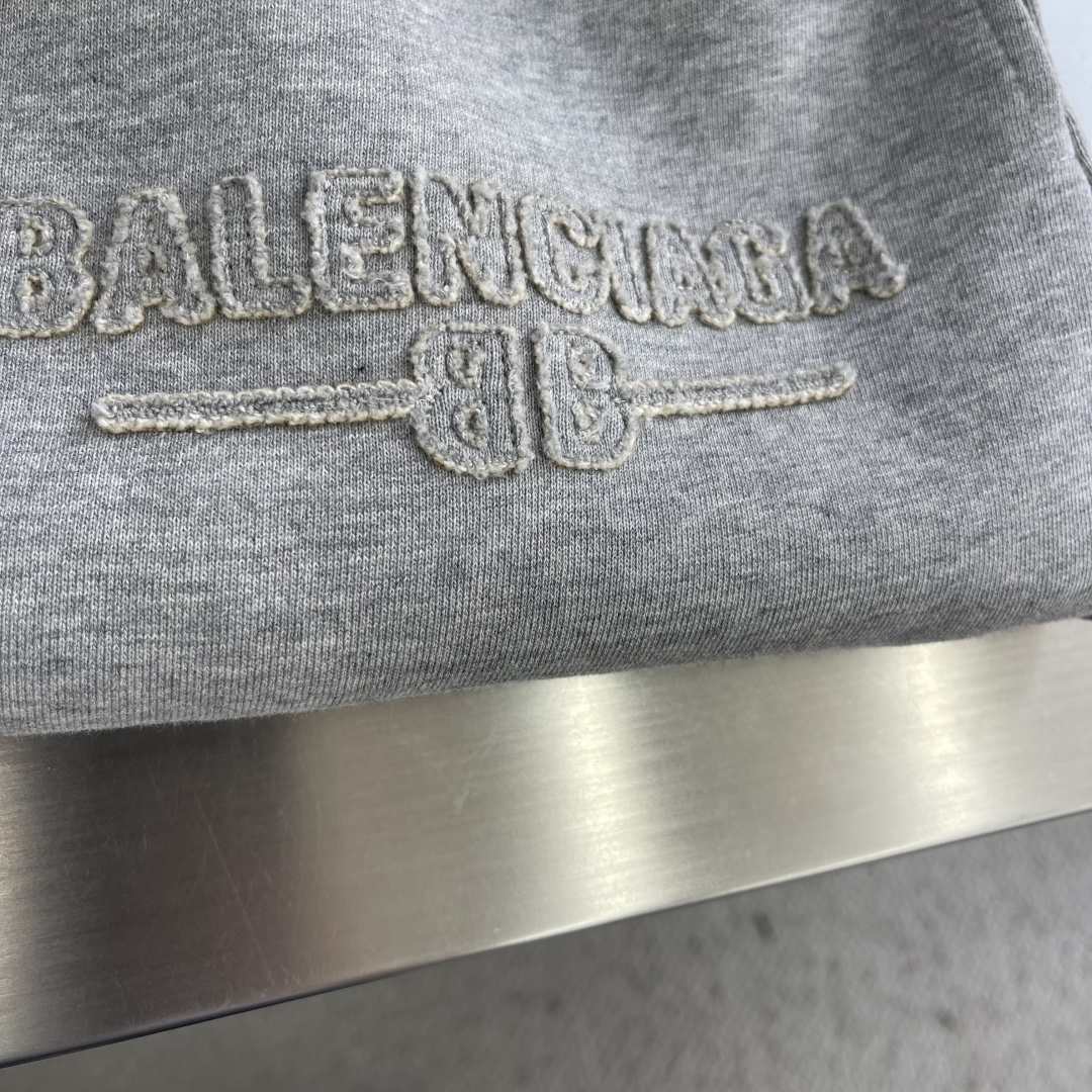 -Balenciag    2026春夏新款休闲抽绳短裤，运动休闲短裤五分裤！贸易公司渠道稀出，同步官网