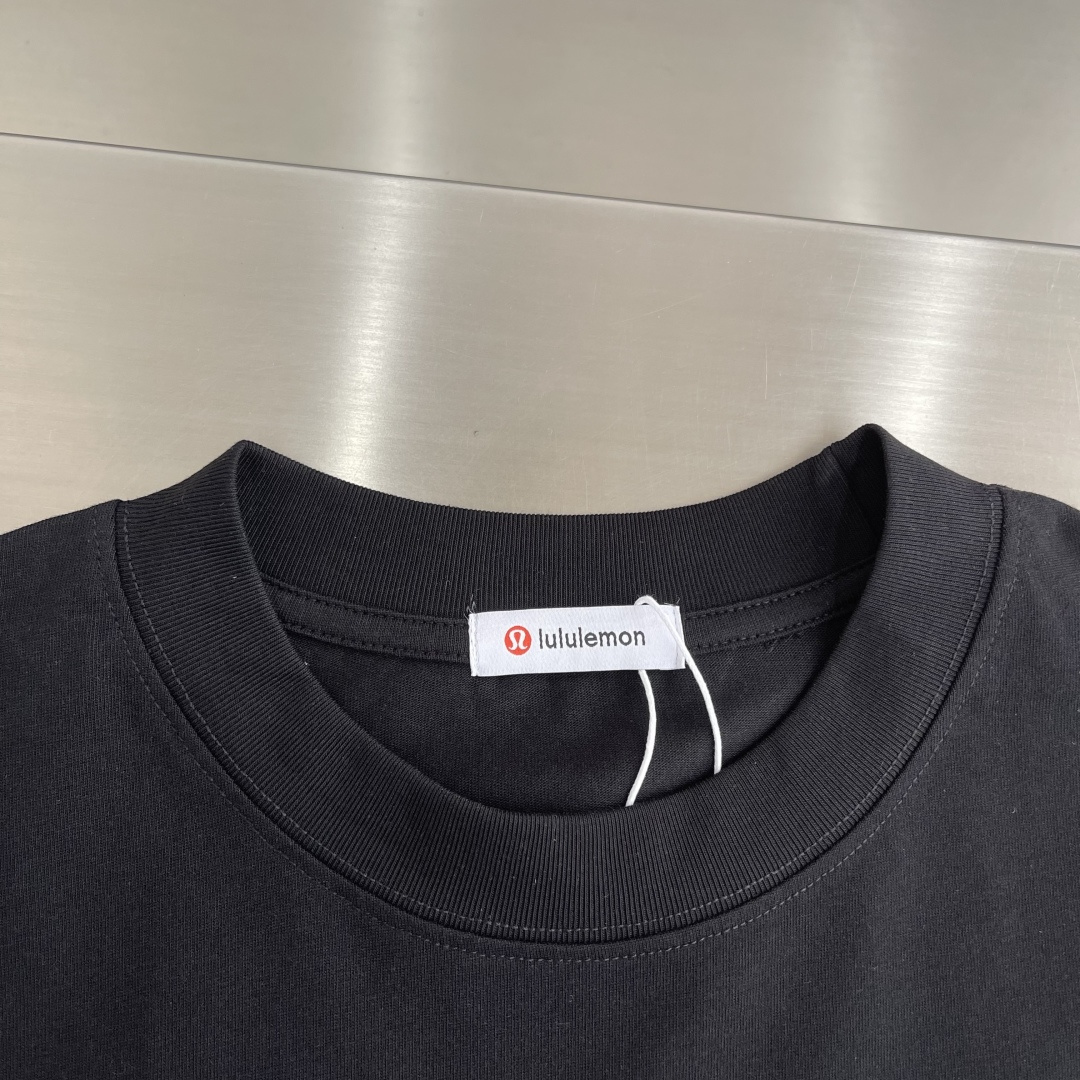 -Lululemon    2026新款T恤采用高克重布料 洗完水260克 不缩水不变形  上身阔挺效果