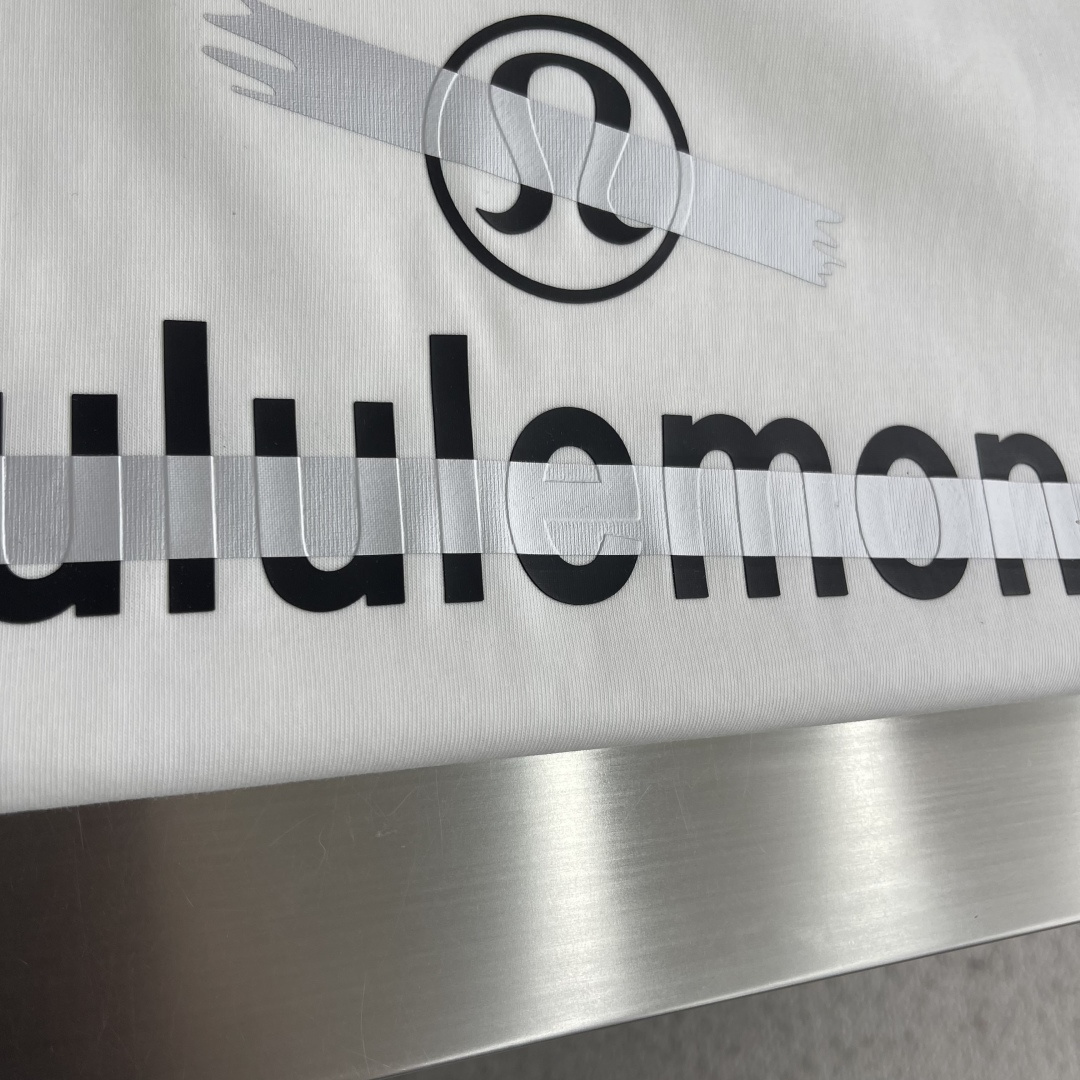 -Lululemon    2026新款T恤采用高克重布料 洗完水260克 不缩水不变形  上身阔挺效果