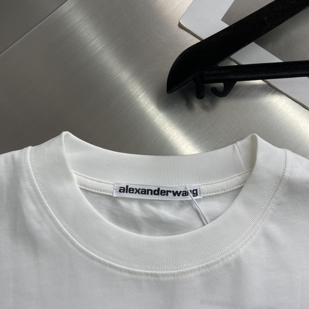 -alexander wang 亚力山大王    26ss春夏新款短袖T恤 面料采用定制双纱纯棉 克重2