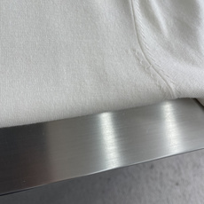 -Loro Piana 新款海鸥领针织Polo衫,经典翻领+V字开口设计,采用精纺羊毛,桑蚕丝混 -Loro Piana 新款海鸥领针织Polo衫,经典翻领+V字开口设计,采用精纺羊毛,桑蚕丝混