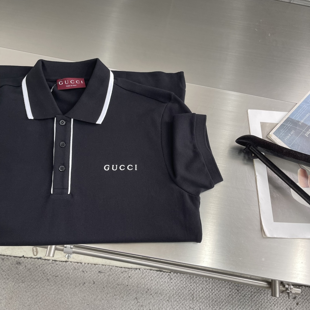 -GUCC    新款条纹Polo衫，采用高品质棉混纺，柔软透气，夏天穿超舒服!领口白色条纹+胸前刺绣L
