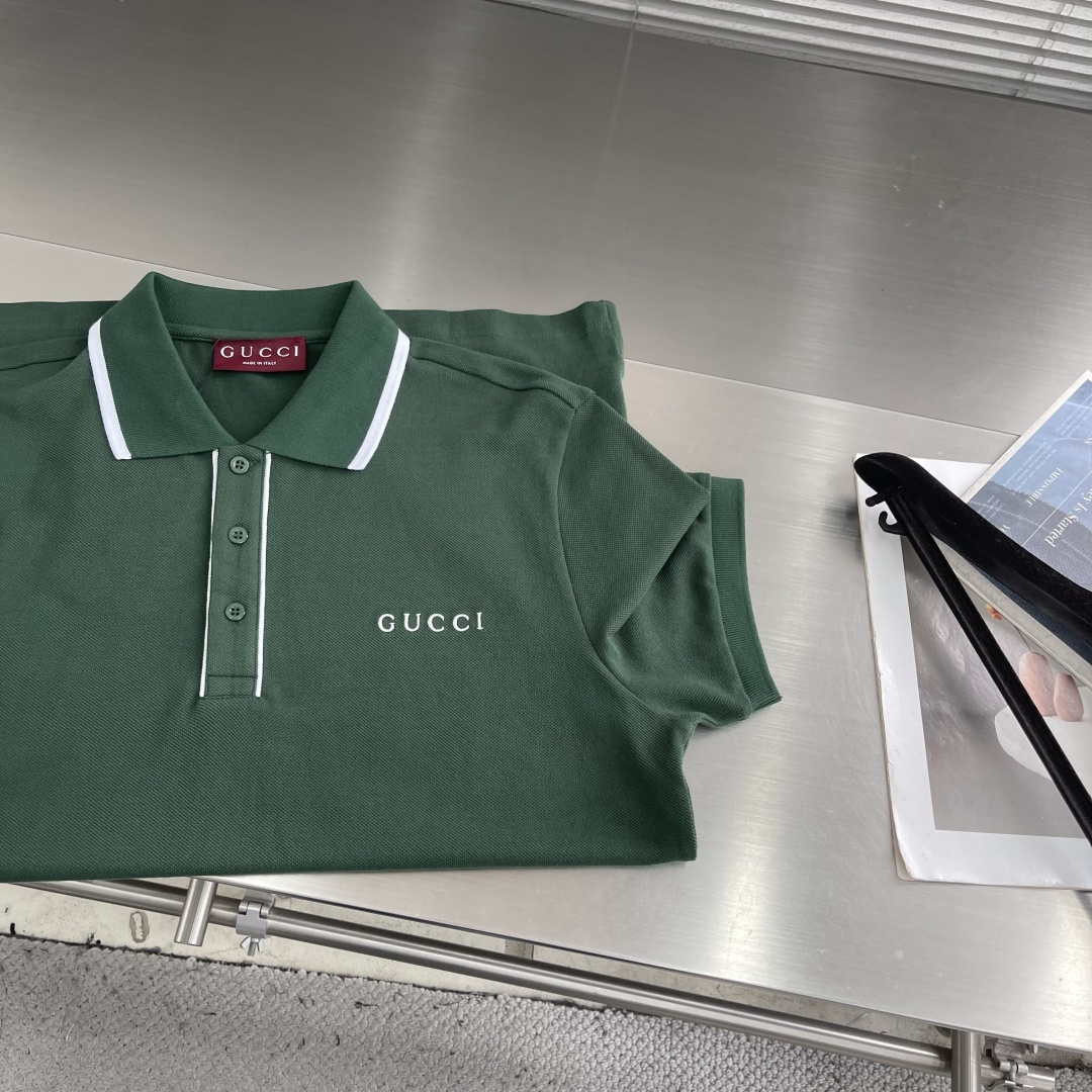 -GUCC    新款条纹Polo衫，采用高品质棉混纺，柔软透气，夏天穿超舒服!领口白色条纹+胸前刺绣L